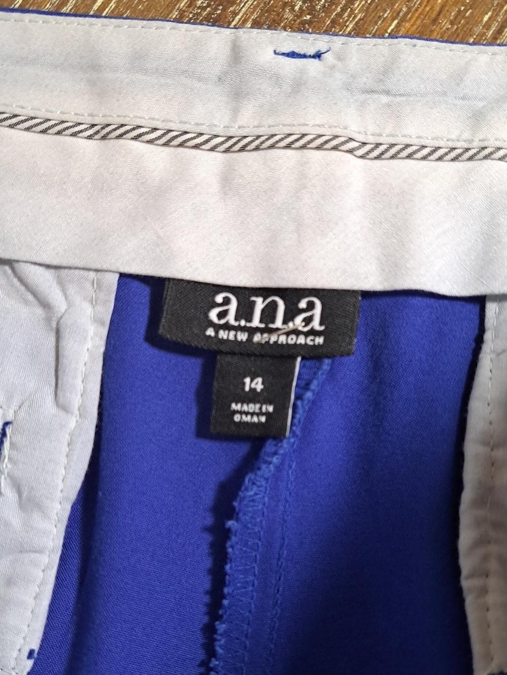 a.n.a Women’s Slacks Cobalt Blue Dress Pants Pockets Zipper Belt Loops Size 14 - Picture 6 of 12
